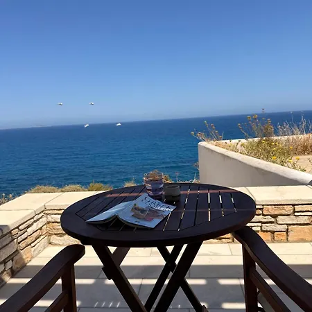 Azure Breeze I - Sea View דירה