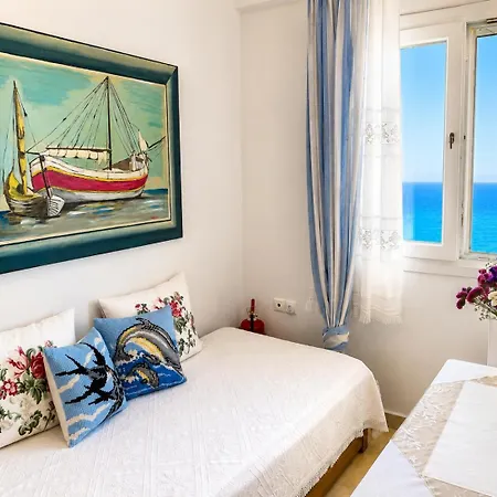 Azure Breeze I - Sea View דירה